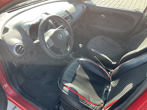 Nissan Note (5 фото из 10)