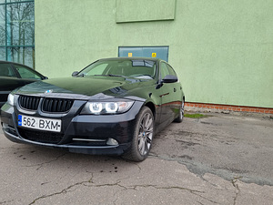BMW e90 330xd 2007 (3 foto / 14)