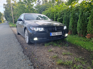 BMW e90 330xd 2007 г. (10 фото из 13)
