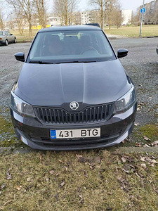 Skoda fabia 2017 (5 foto / 12)