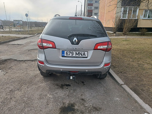Reno Koleos (3 фото из 5)