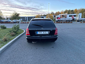 Mercedes Benz C180 2.0 95kW Бензин/Механика (4 фото из 9)