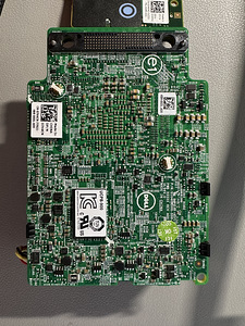 Dell PERC H730p 12Gbs RAID Controller 07H4CN / 004M4C (2 foto / 3)