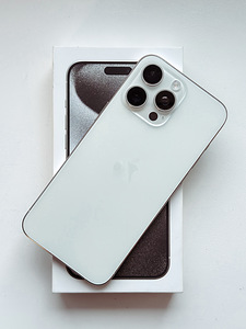 iPhone15 PRO Max 256GB белый (1 фото из 5)