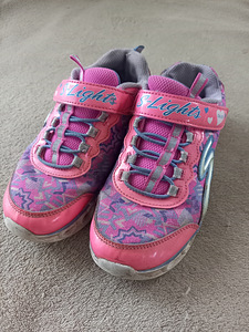 Tossud Sketchers, 35 (1 foto / 3)