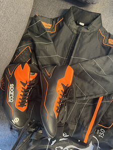 Racing suit (4 foto / 4)