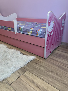 Детская кровать (3 фото из 3)