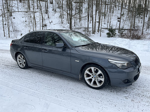 BMW 530d 2007 173kw Facelift (1 foto / 15)