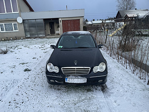 Mercedes benz c 200 kompressor avantgarde (2 foto / 10)