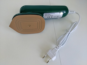 Мини утюг, новый (2 фото из 4)