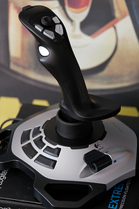 Джойстик Logitech Extreme 3D Pro (3 фото из 4)
