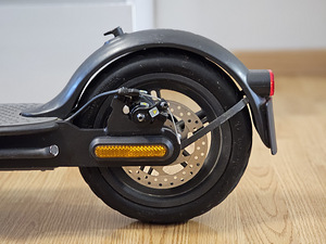 Xiaomi Mi Electric Scooter 1S (6 foto / 10)