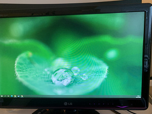 Arvuti ja monitor (5 foto / 7)