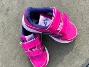 Adidas tossud 25 (1 foto / 1)