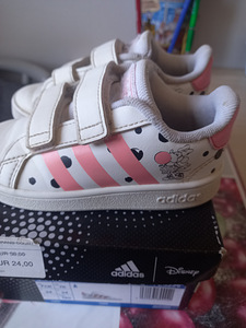 Adidas tossud s.24 (1 foto / 6)
