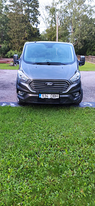 Ford Tourneo Custom (1 foto / 7)