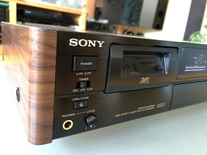Sony DTC-60ES DAT kassettdekk, hooldatud (2 foto / 10)