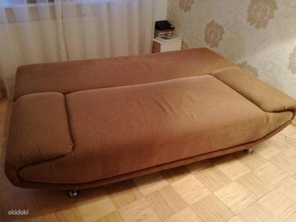 Большой диван-кровать с ящиком для белья (фото #3)
