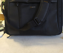 Чехол-сумка для ноутбука черного цвета ширина 39 см.
