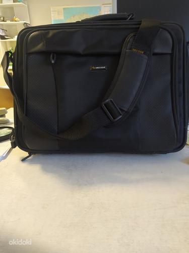 Чехол-сумка для ноутбука черного цвета ширина 39 см. (фото #1)