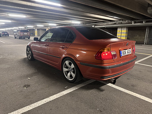 BMW 318i V8 manuaal (6 foto / 10)
