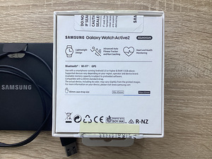 Samsung Galaxy watch active 2 (2 foto / 3)