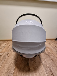 Cybex Cloud Z i-Size 45-87cm Fashion Koi (2 foto / 6)