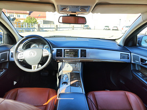 Jaguar XF supercharged (6 foto / 12)