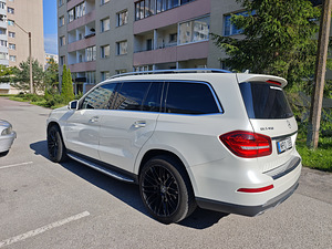 MB Gls 450 2017 (12 foto / 13)