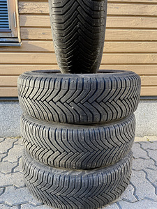 Michelin 195/65 R15 + оригинальные диски (2 фото из 3)
