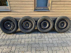 Michelin 195/65 R15 + оригинальные диски (3 фото из 3)