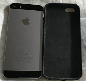 iPhone 5S 16Gb Черный (2 фото из 2)