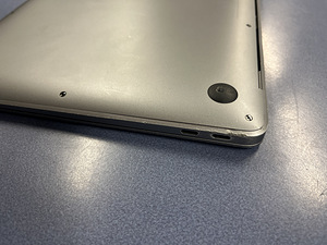 Apple MacBook Air 13" (2020) i5 1.1GHz 256GB 8GB Space Gray (2 foto / 4)