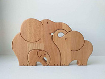 Деревянная головоломка - милое семейство слонов