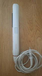 Juuksesirgendaja Philips HP8374/00 (1 foto / 2)