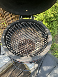 Керамический гриль Kamado Joe Junior (5 фото из 6)