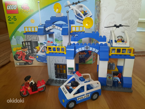 Lego Duplo полицейский участок