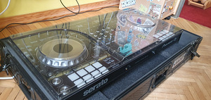 Müün Pioneer DDJ-SZ2+UDG kohvriga+ prodector dustcover (5 foto / 5)