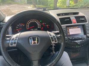 Honda Accord 2.2 I-CTDi (5 foto / 5)