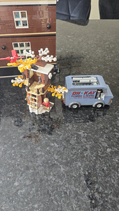 Один дома LEGO (3 фото из 6)