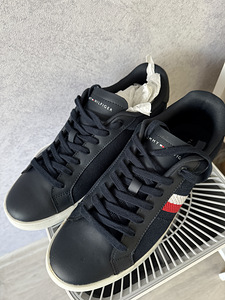 Meeste tennised Tommy Hilfiger 41 (3 foto / 6)