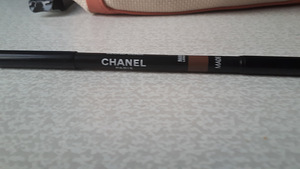 CHANEL (1 foto / 2)
