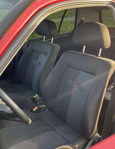 Volkswagen golf (3 foto / 5)