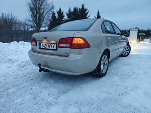 Kia Magentis (7 foto / 8)