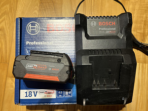 BOSCH Pro akulaadija + Aku 4,0 Ah komplekt. (2 foto / 5)