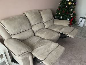 Diivan recliner/Диван реклайнер (4 фото из 10)