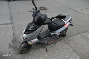 M/V APRILIA SR50 uus mootor 150cc rohelise numbriga (1 foto / 2)