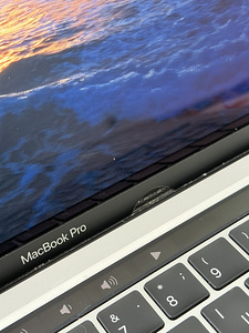 Macbook pro 13-inch, 2020, M1 (3 foto / 7)
