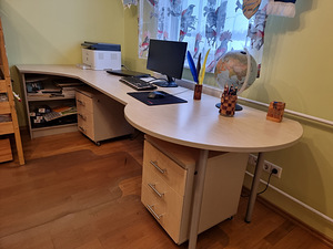 Standard Antri suur kirjutuslaud (1 foto / 5)