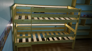 Led valgustusega narivoodi + madratsid (2 foto / 3)